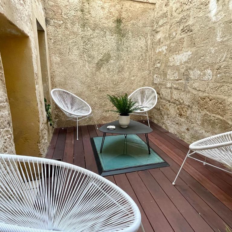 Maison de Roche-Uzès Centre Historique L' Ucetia - Appartement 1 Chambre - 14