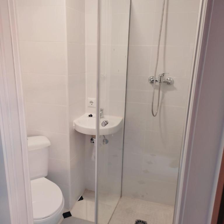 San Basilio´s Red House - Habitación Doble con baño privado - 35