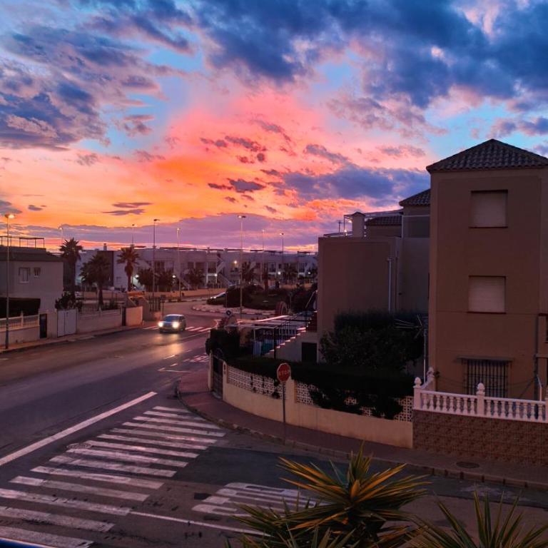 Sunny Time La Mata - One-Bedroom Apartment - 19