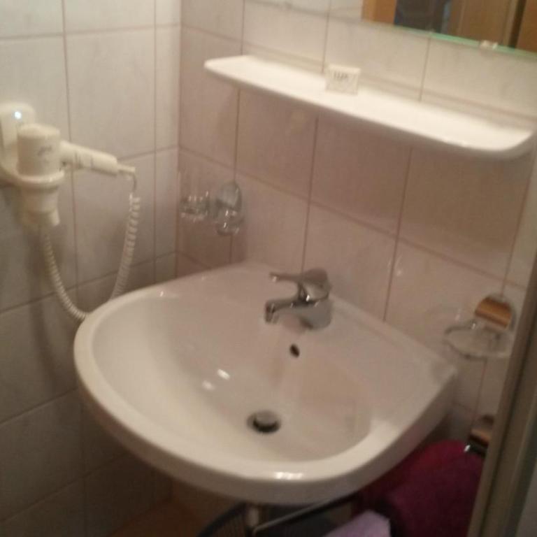 Apart Garni La Fontana - Doppelzimmer mit Balkon - 3