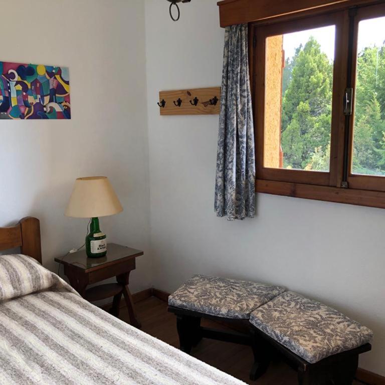 Cabaña en Traful, hermoso parque, parrilla e internet STARLINK - Three-Bedroom Chalet - 12