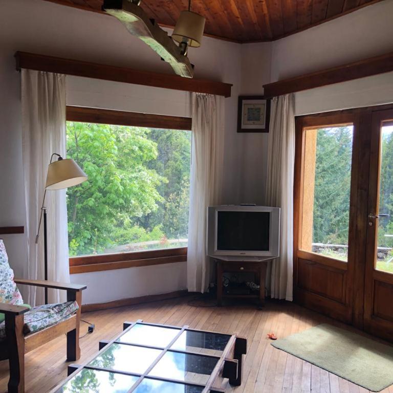 Cabaña en Traful, hermoso parque, parrilla e internet STARLINK - Three-Bedroom Chalet - 13