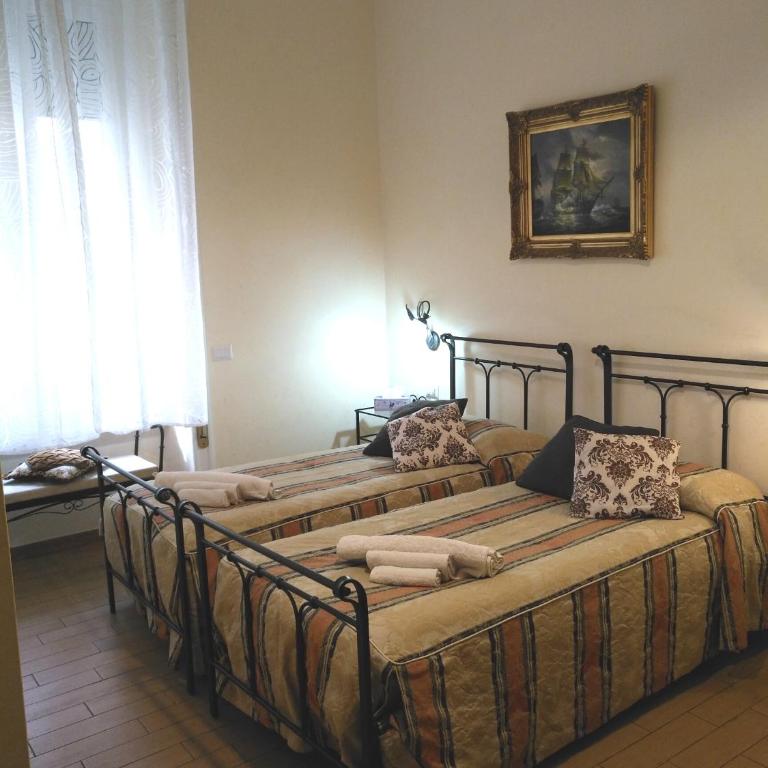 Tucci's Roma Guest House - Camera Matrimoniale - 20