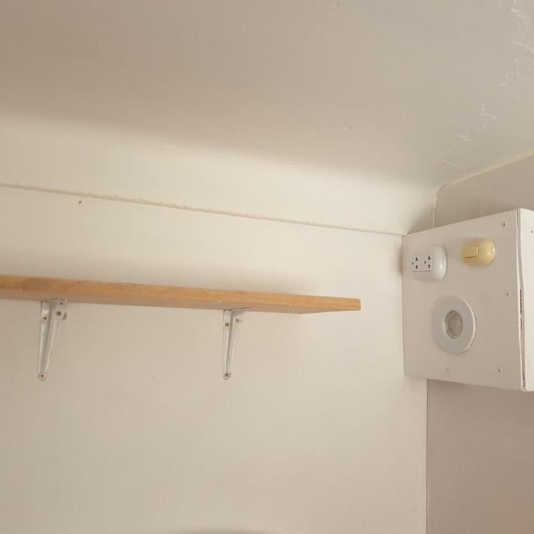 SK Hostal - Cama en habitación compartida mixta de 6 camas - 12