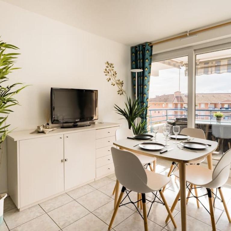 Port-Fréjus, LE PALADIEN, appartement 2 pièces climatisé, terrasse & parking - Appartamento con 1 Camera da Letto - 2