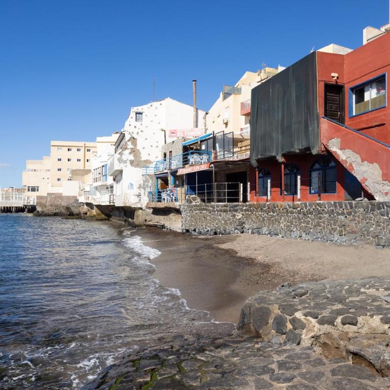 Home2Book Cozy Beachfront Retreat in El Médano - Apartamento de 2 dormitorios - 21