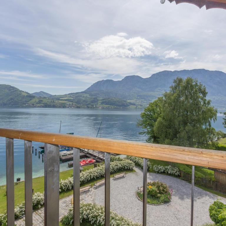 Hotel Stadler am Attersee - Familienzimmer mit Balkon und Seeblick - 3