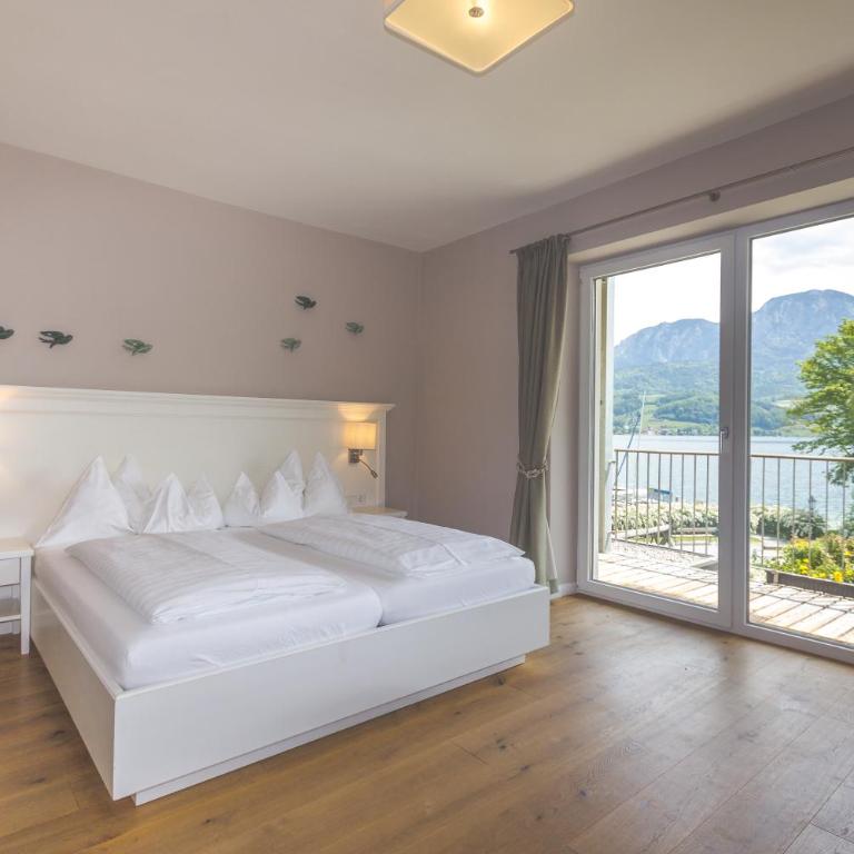 Hotel Stadler am Attersee - Doppelzimmer Landhaus mit Balkon und Seeblick - 3