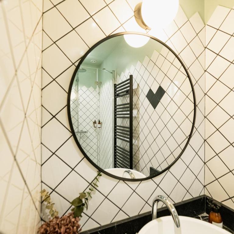 Maison Fernand - Double Room - Hey James - 8