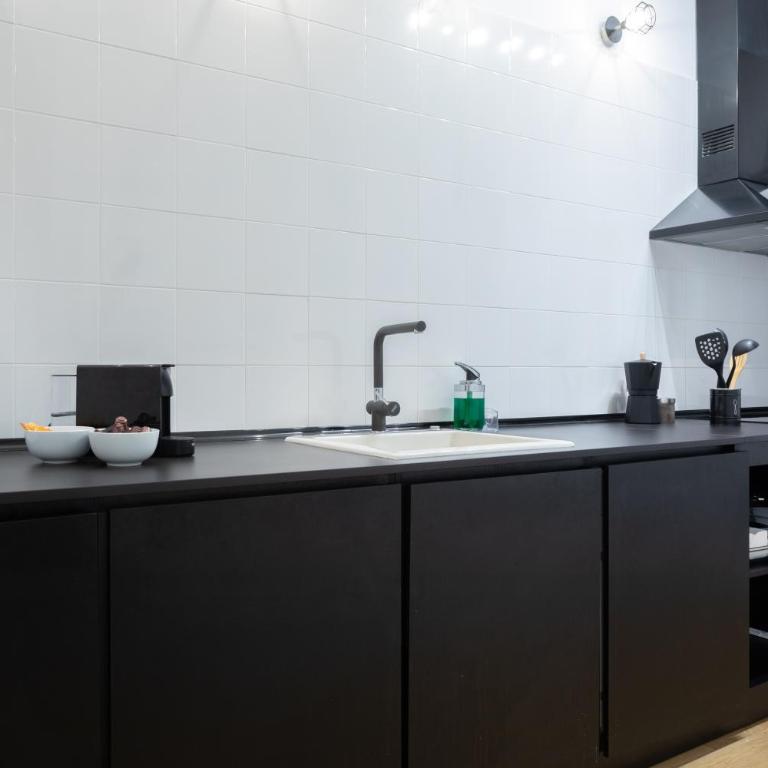 PISO EXCLUSIVO FRENTE AL CASCO VIEJO CON PARKING GRATIs - Apartment - 7