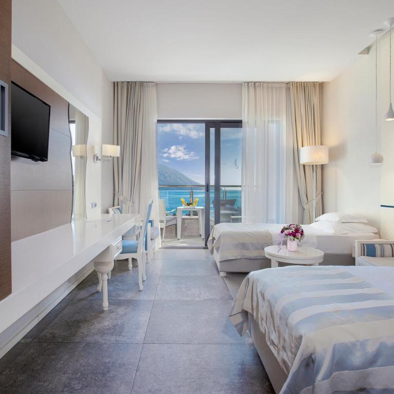 Hotel Bracera - Dvokrevetna soba sa Bračnim Krevetom ili Zasebnim Krevetima, Balkonom i Pogledom na More - 3