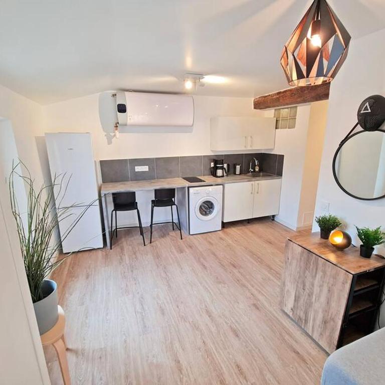 GregBnb - T2 Design 38m2 - Toulon Est - Wifi Fibre - n7 - Appartement 1 Chambre - 17