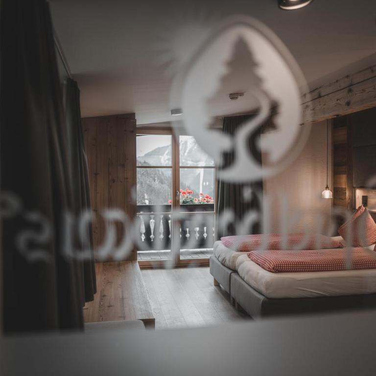 Spielberghaus - Doppelzimmer mit Balkon - 2