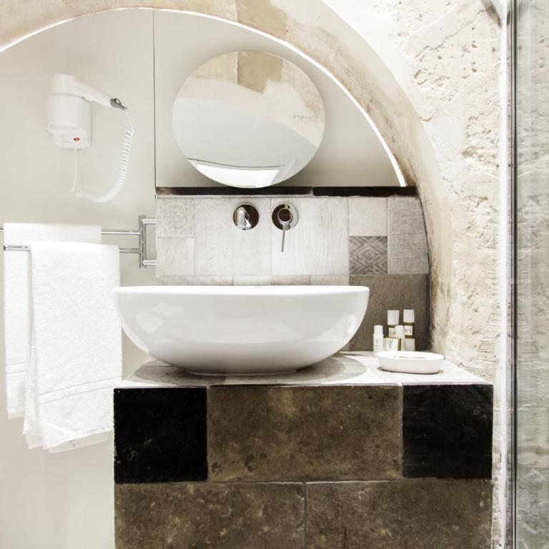 Iblaresort Boutique Hotel - Suite Queen con Vasca Idromassaggio - 8