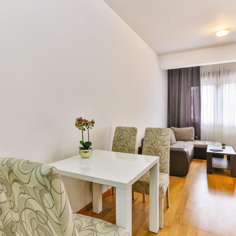 City Montesun apartments - One-Bedroom Apartment - 39