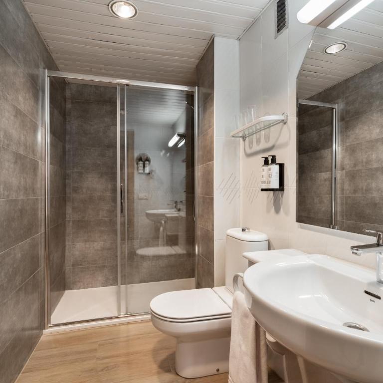 Crisol Almirante Bonifaz - Habitación Doble - 2 camas - 5