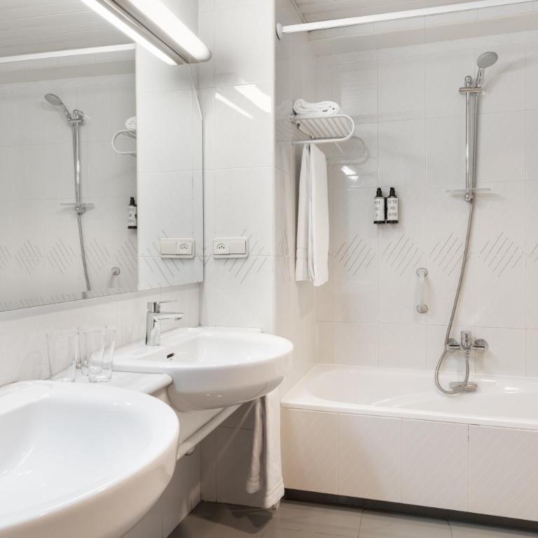 Crisol Almirante Bonifaz - Habitación Triple Estándar - 4