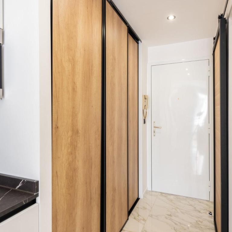 Large studio - 50m Cannes beach - terrace sea view - Estudio con terraza - 13