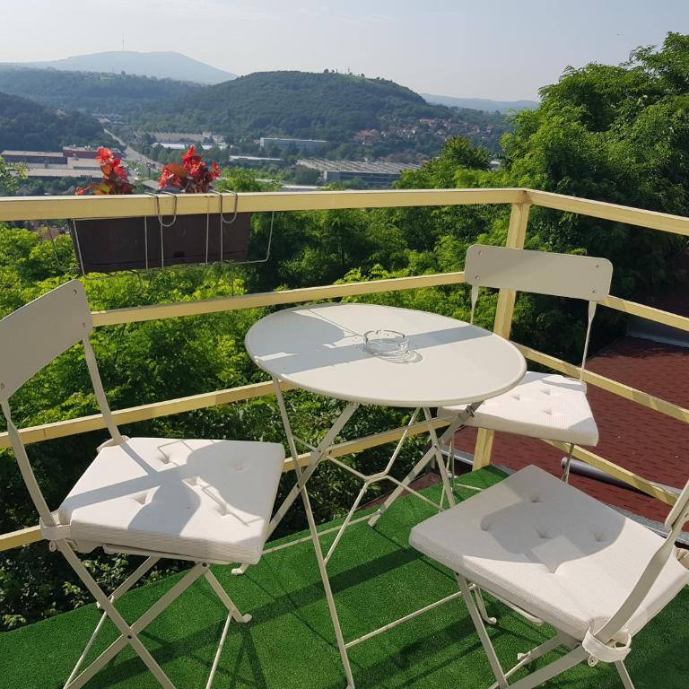 Hotel Villa Panorama - Dvokrevetna Soba sa Bračnim Krevetom i Balkonom - 8