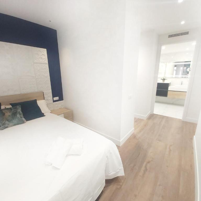 San Antón Piso de lujo centro con Aire ac by Apartamentos Logrono - Apartamento de 3 dormitorios - 43