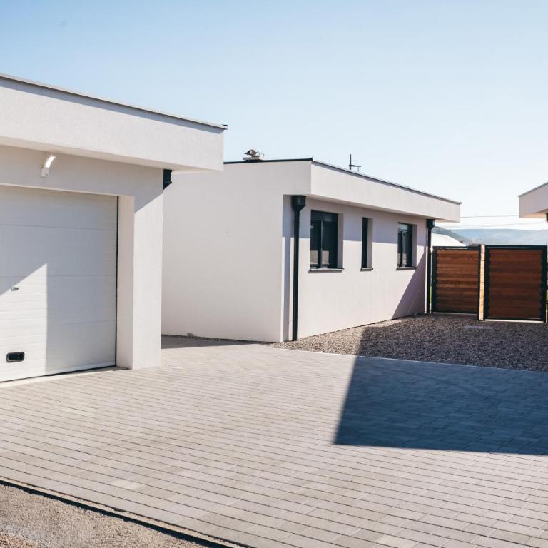 olive tree house - Two-Bedroom House - 24