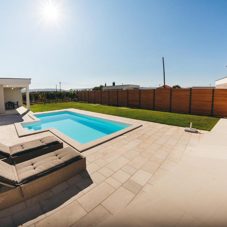 olive tree house - Two-Bedroom House - 27