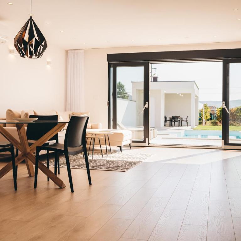 olive tree house - Two-Bedroom House - 2