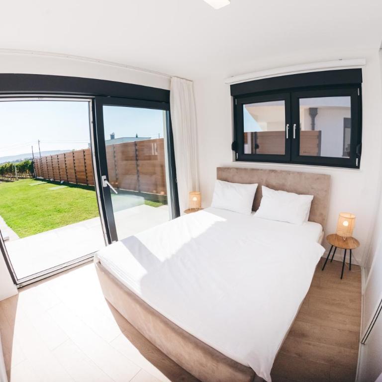 olive tree house - Two-Bedroom House - 8
