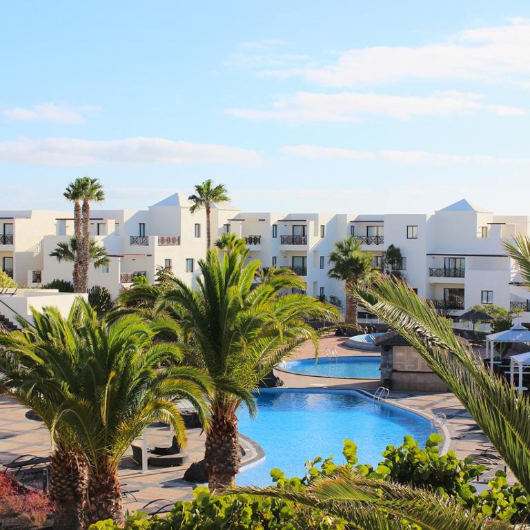 Vitalclass Lanzarote Resort - Suite con vistas al jardín (2 adultos + 2 niños) - 1