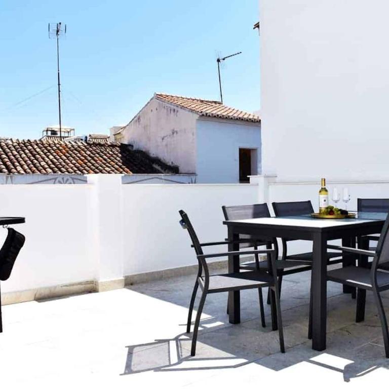 New Townhouse in the heart of Nerja with Jacuzzi - Casa de 3 dormitorios - 1