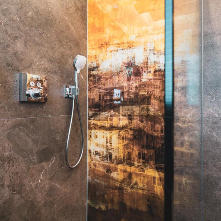 Villa Sonnenhof Boutique-Hotel - Doppelzimmer mit Balkon und Panoramablick - 7