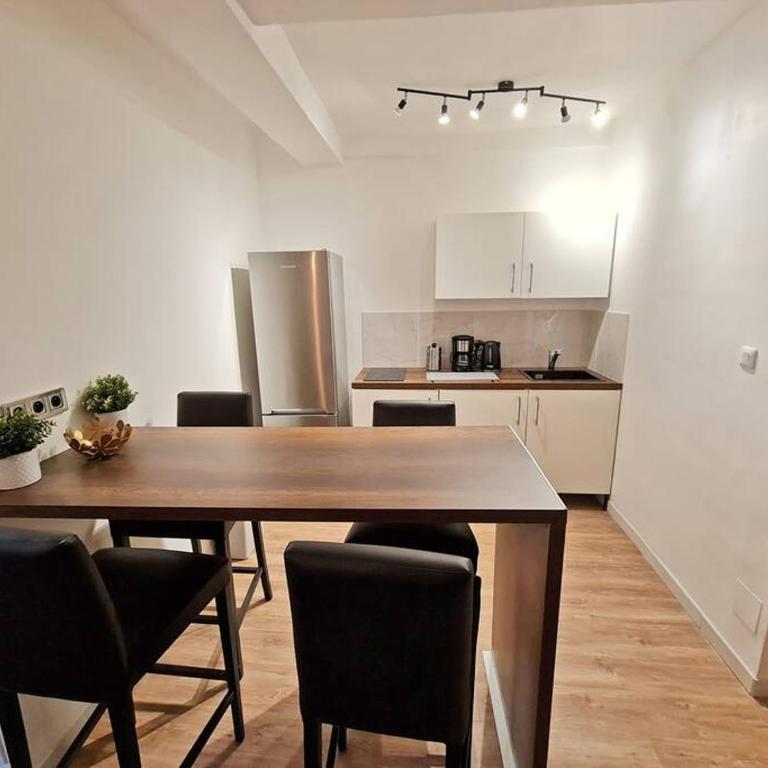 GregBnb - T2 Design 43m2 - Toulon Est - Wifi Fibre - n2 - One-Bedroom Apartment - 3