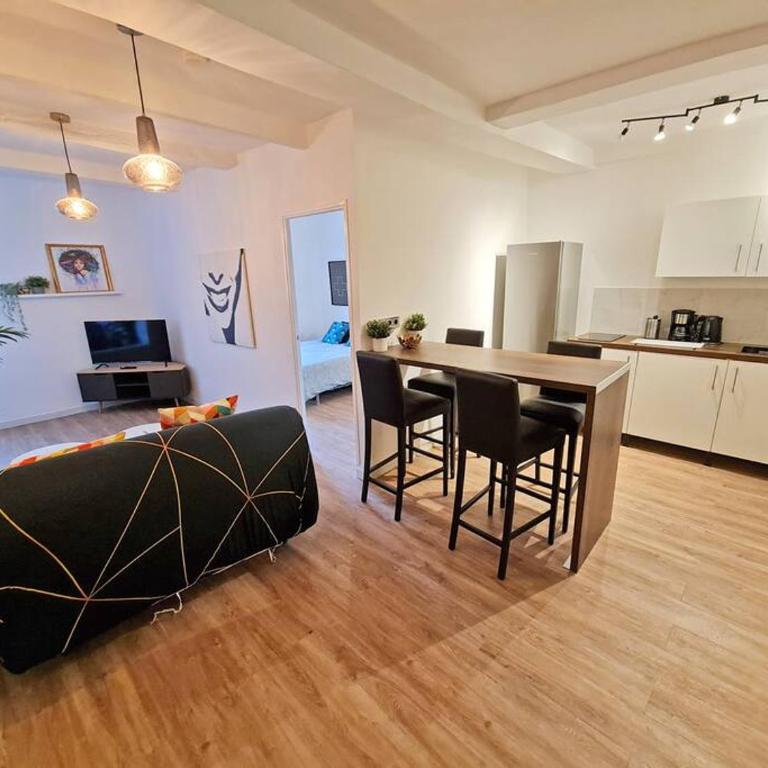 GregBnb - T2 Design 43m2 - Toulon Est - Wifi Fibre - n2 - One-Bedroom Apartment - 9