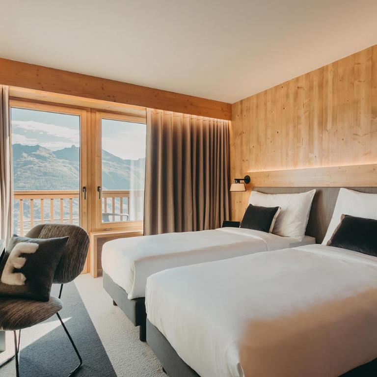 Eringer Hotel - Doppelzimmer mit Balkon - 3