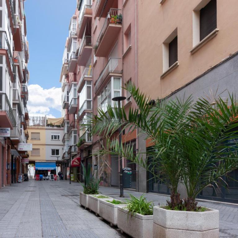 Sea & Wave Soho Family Apartment - Three-Bedroom Apartment - 3