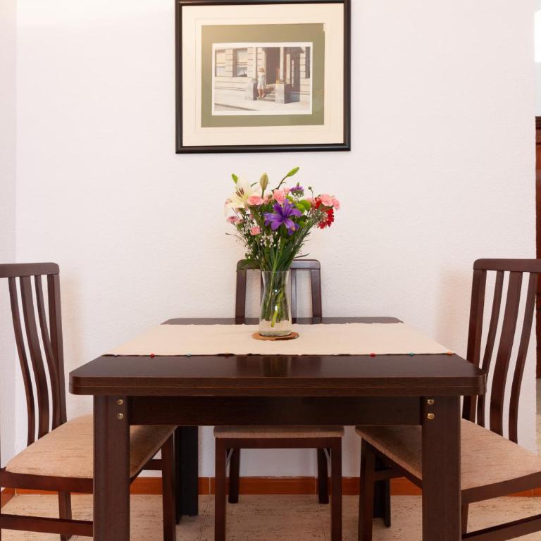 Sea & Wave Soho Family Apartment - Three-Bedroom Apartment - 6