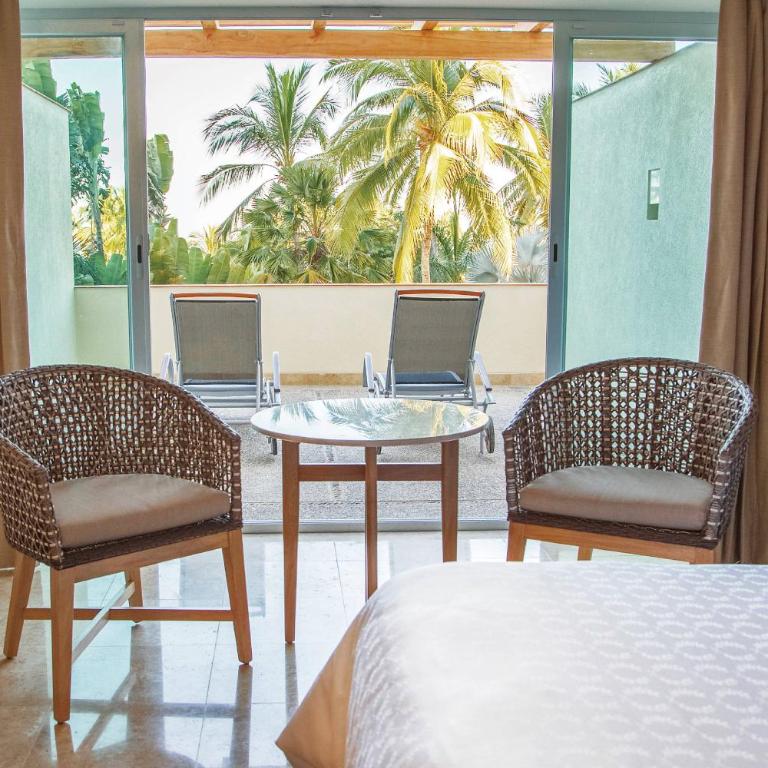 Sheraton Buganvilias Puerto Vallarta - Habitación Club Level Sheraton Club con vistas a la bahía - 1 cama extragrande - 4