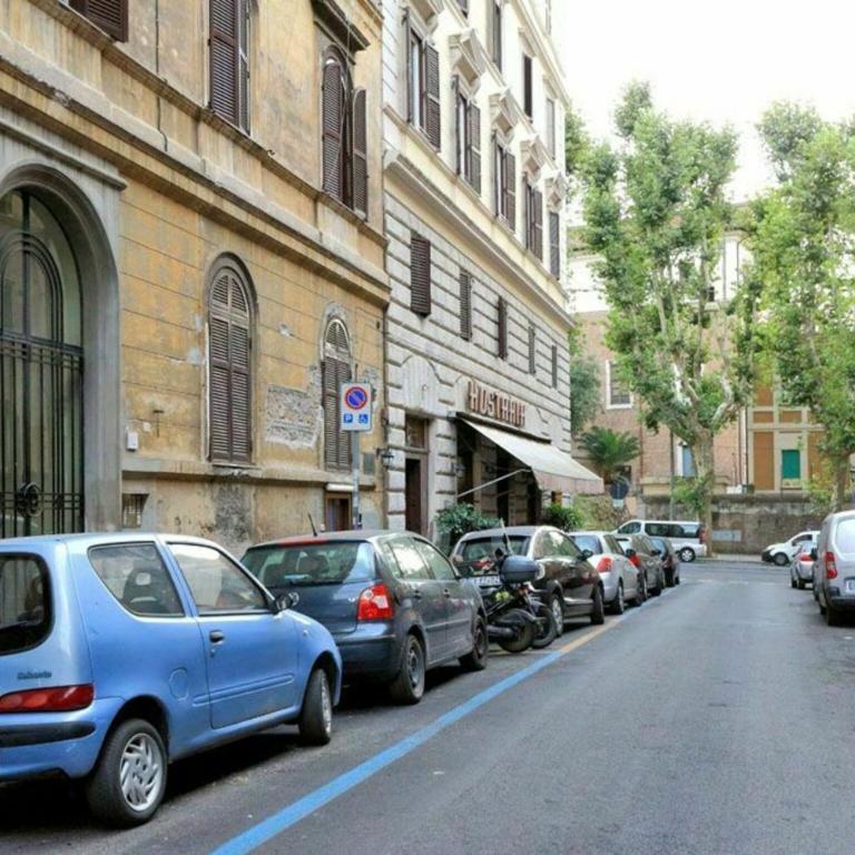 1 Bd With Balcony San Giovanni by Halldis - Appartamento - 23