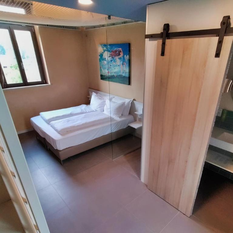 Borgo Stazione Bike Inn - Camera Matrimoniale Familiare - 10