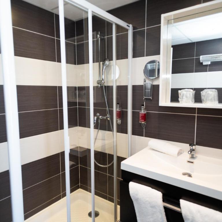 Hotel Regina & Spa - Chambre Double Premium - 8