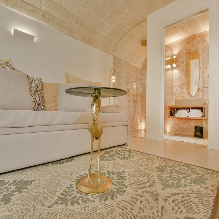 Eurydice Suite with Infinity Jacuzzi - One-Bedroom Apartment - 31