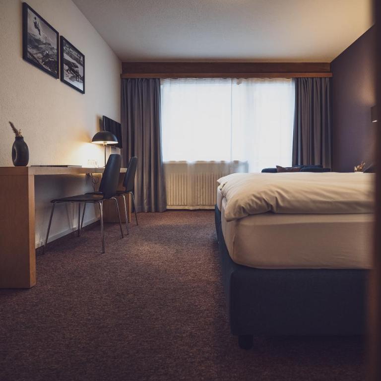 Hotel Ochsen by Mountain Hotels - Standard Doppelzimmer - 9