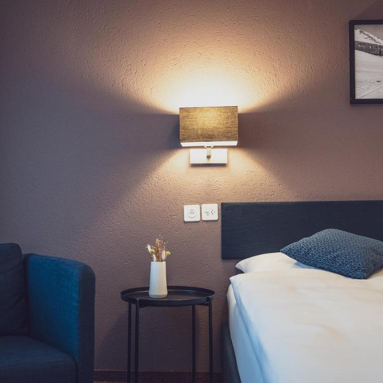 Hotel Ochsen by Mountain Hotels - Standard Doppelzimmer - 1
