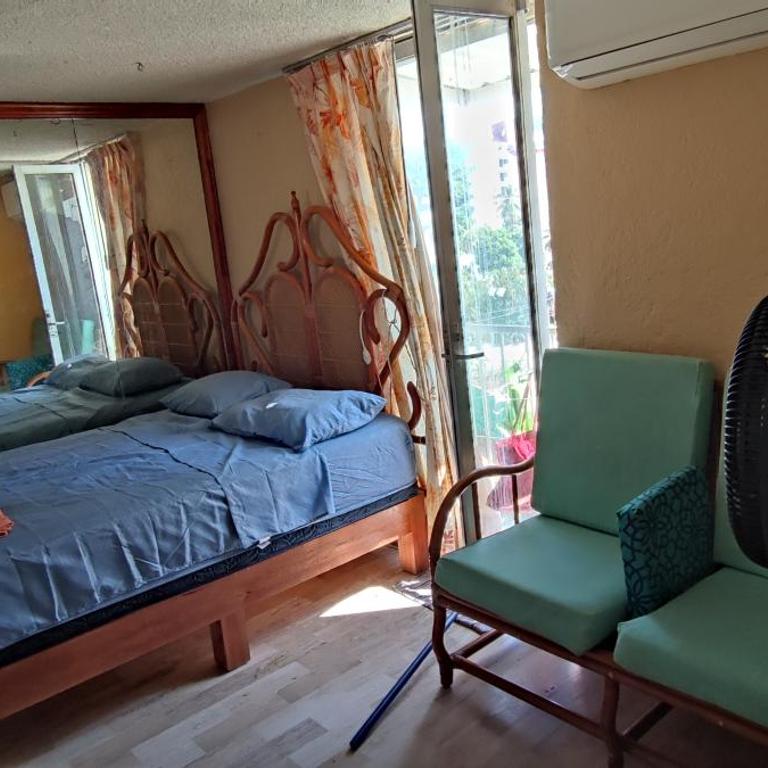 IOW4 LM Junior Suite - Cama en habitación compartida mixta de 4 camas - 12