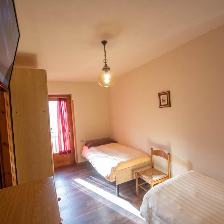 Hotel Eira - Camera Classic Doppia con Letti Singoli - 1