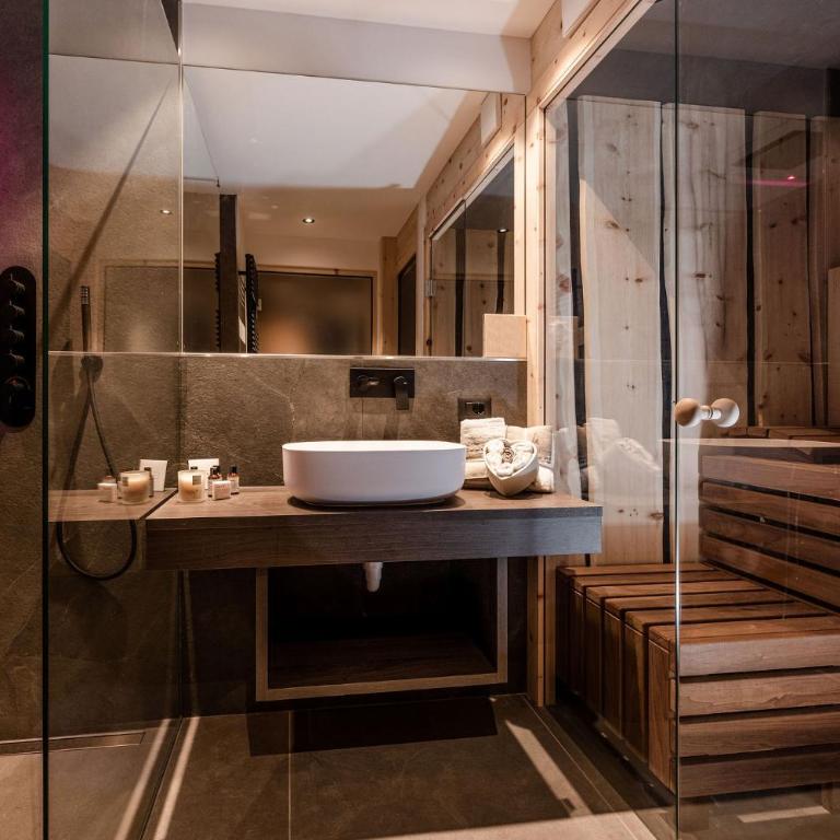 Nidaris - Luxury Private Spa Suites - Suite - 1