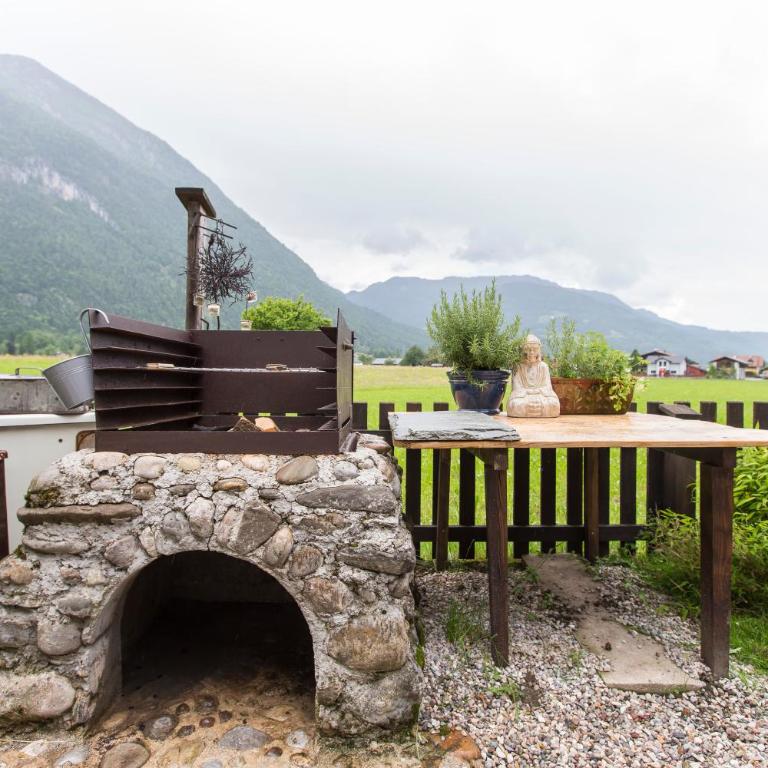 Forest Chalet, all famous ski areas around us, 15 min to city of salzburg, mountainview, panorama sauna, bath whirlpool, fire pit in garden up to 10 p - Haus mit 4 Schlafzimmern - 44