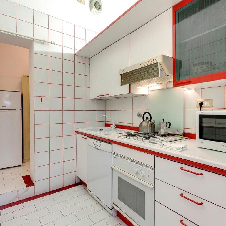 Parione 12 - Appartamento con 2 Camere da Letto - 11