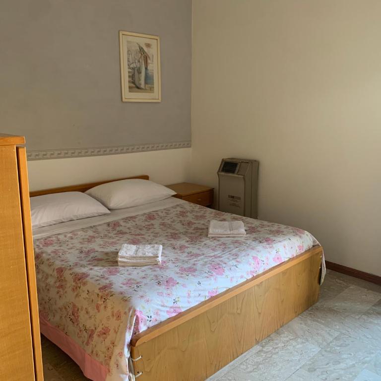 Hotel Apollo - Camera Matrimoniale - 2