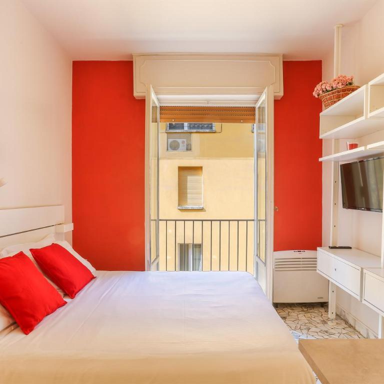 The Red Loft in Ponte Vecchio - One-Bedroom Apartment - 1